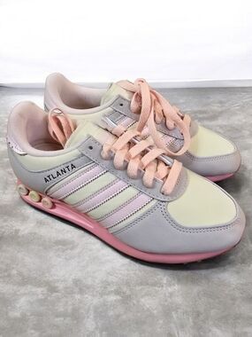 adidas Atlanta Women's Sneakers in Pale Pink, Cream and Light Gray